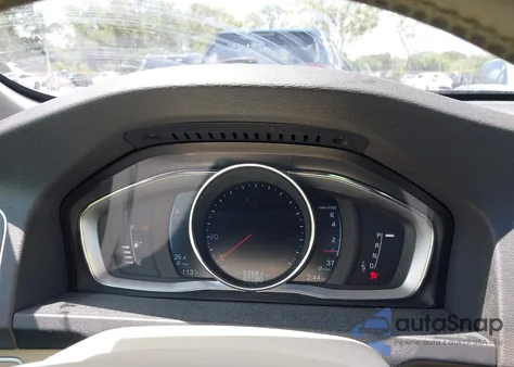 2016 Volvo S60 T5 Drive-E Premier from USA, damaged, VIN YV126MFK9G2397028